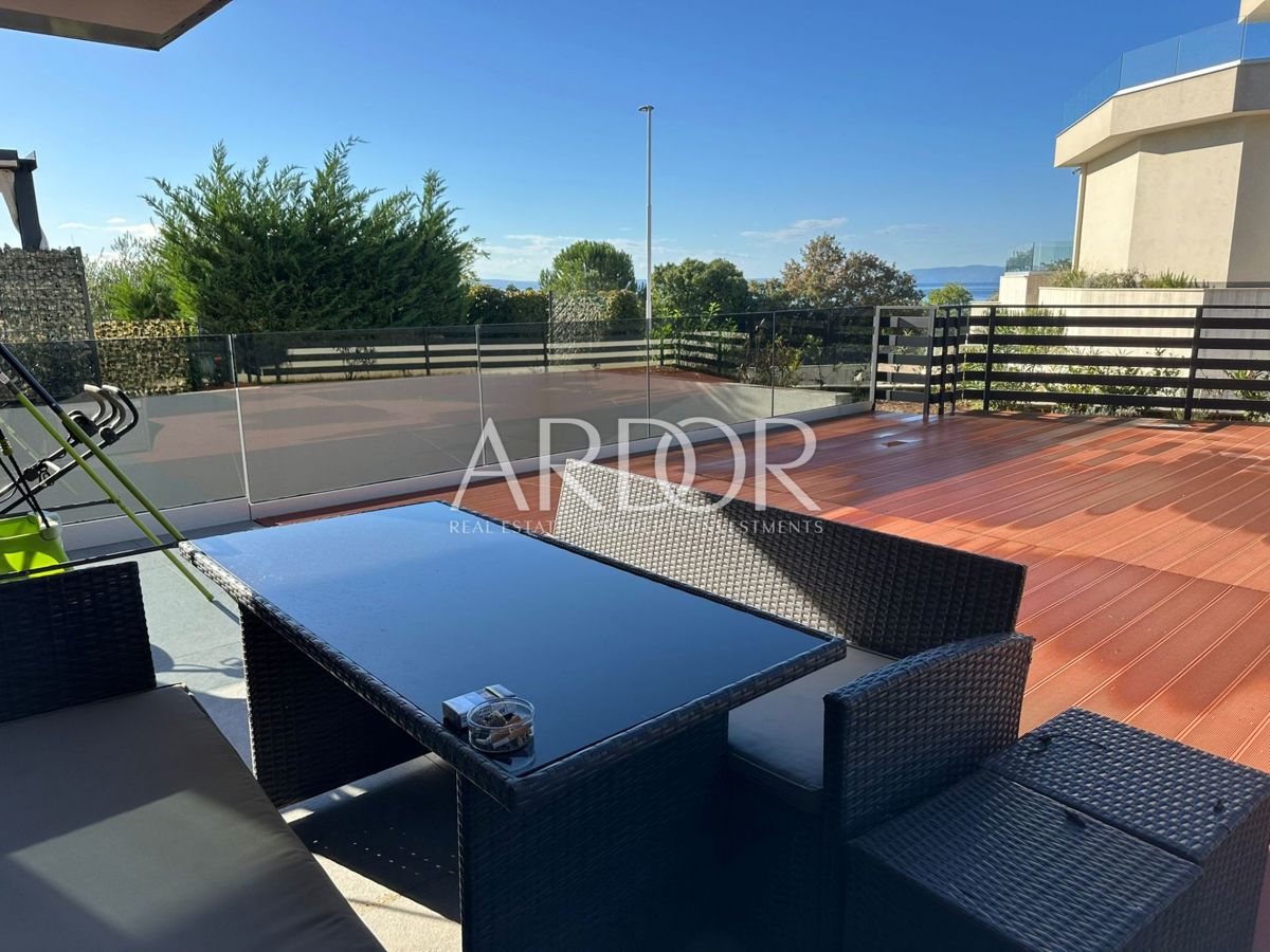 Apartmaj Kostrena, 110,08m2