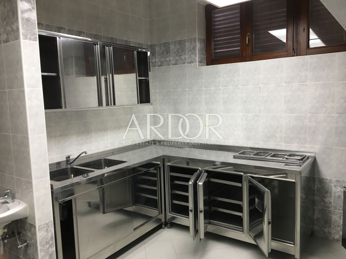 Poslovni prostor Crikvenica, 118,85m2