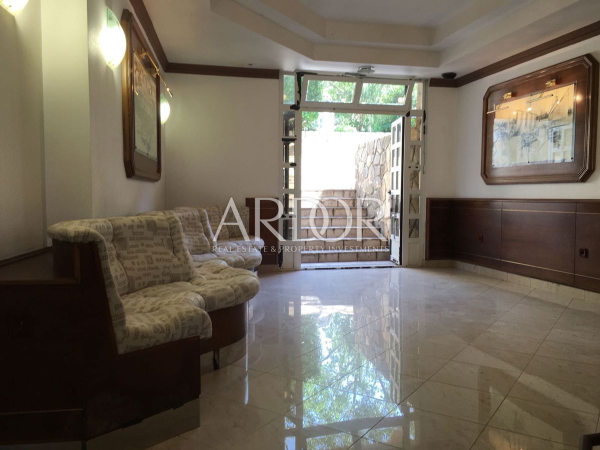 Poslovni prostor Crikvenica, 118,85m2