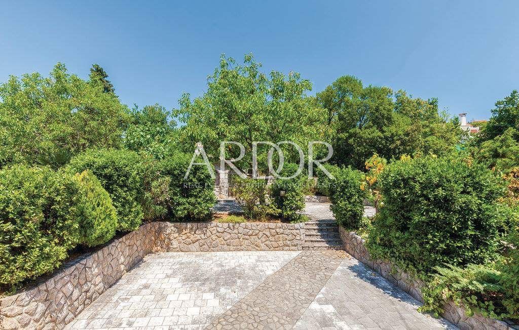 Poslovni prostor Crikvenica, 118,85m2