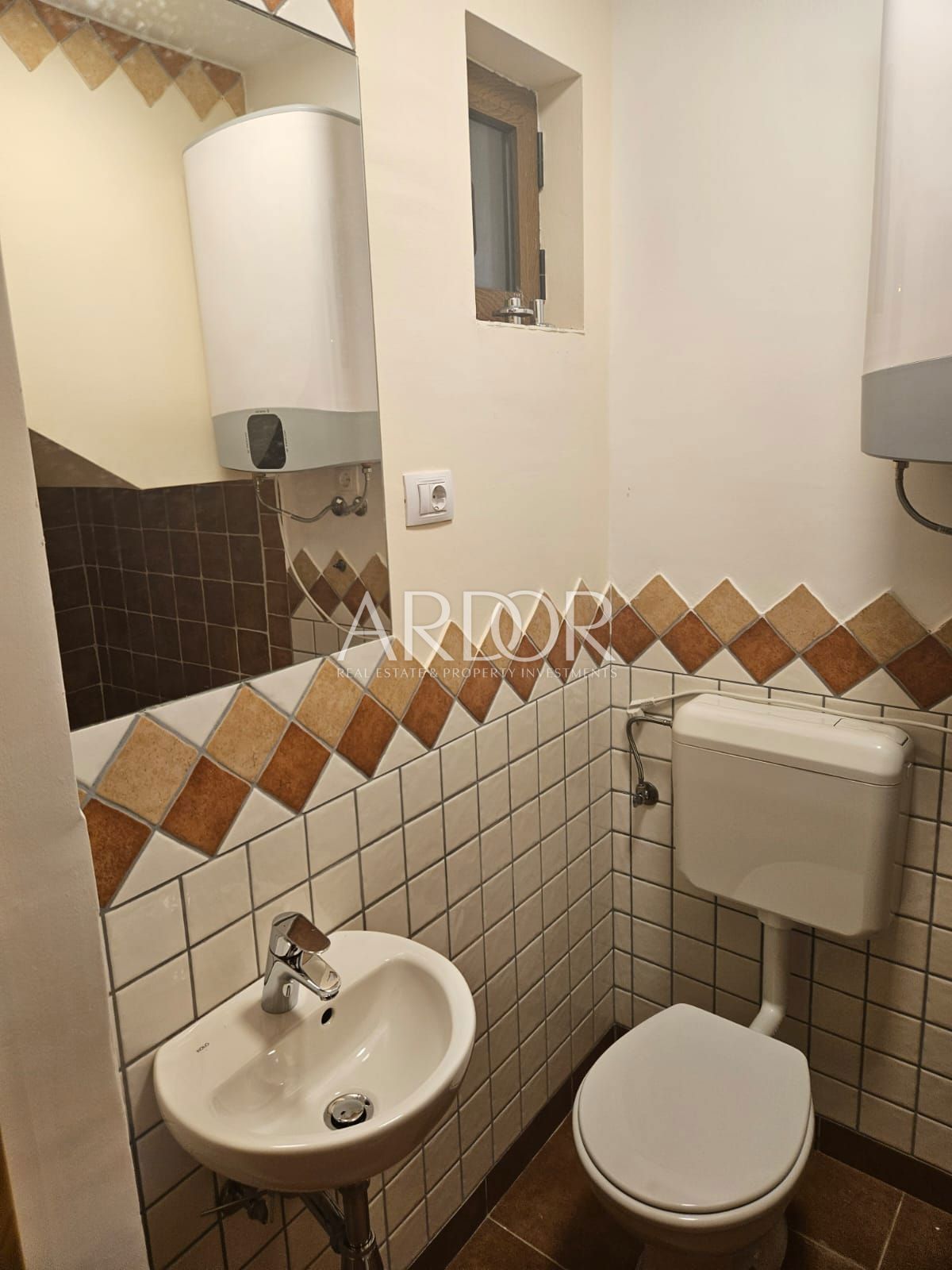 Hiša Sunger, Mrkopalj, 300m2