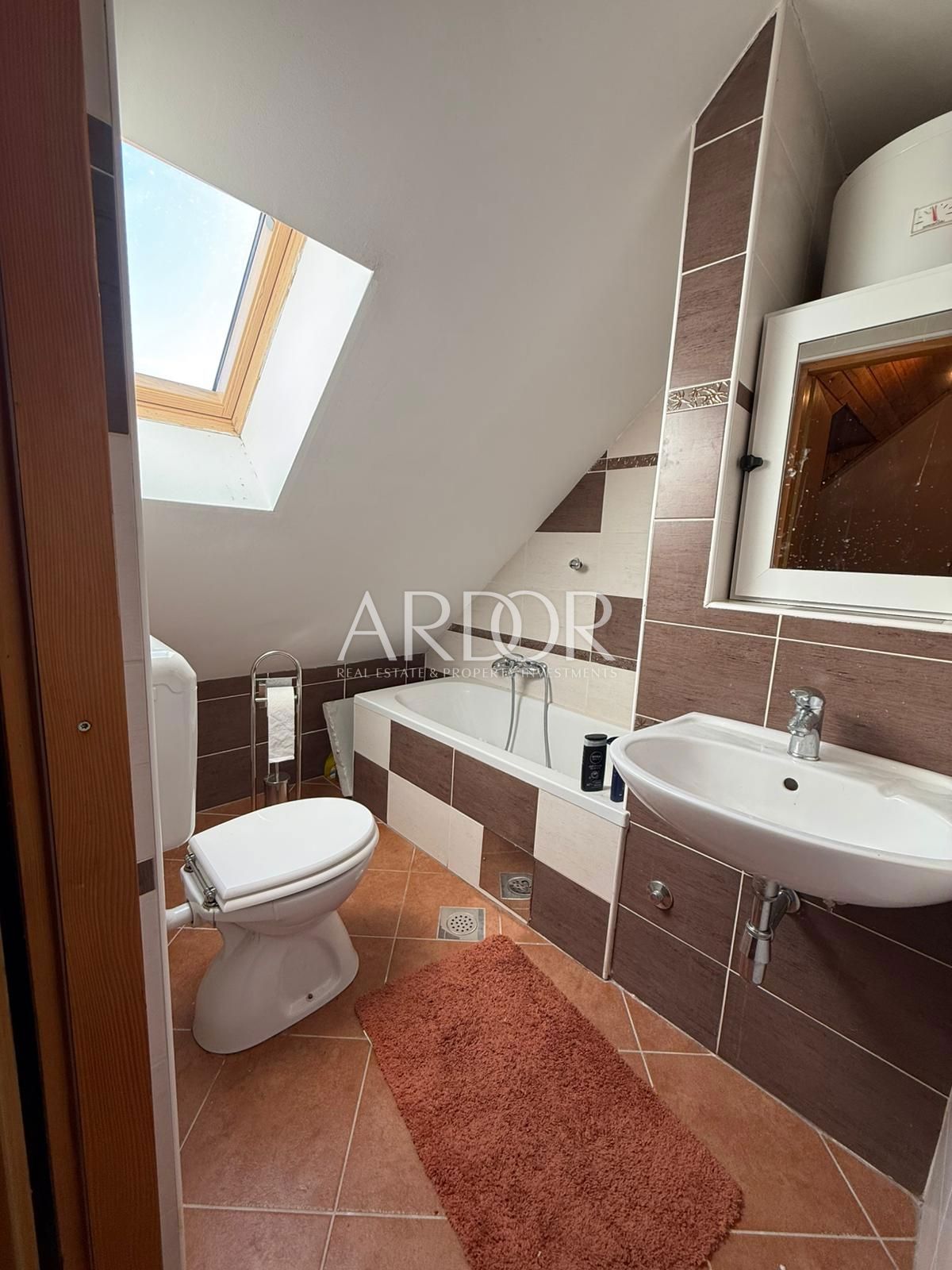 Hiša Sunger, Mrkopalj, 300m2