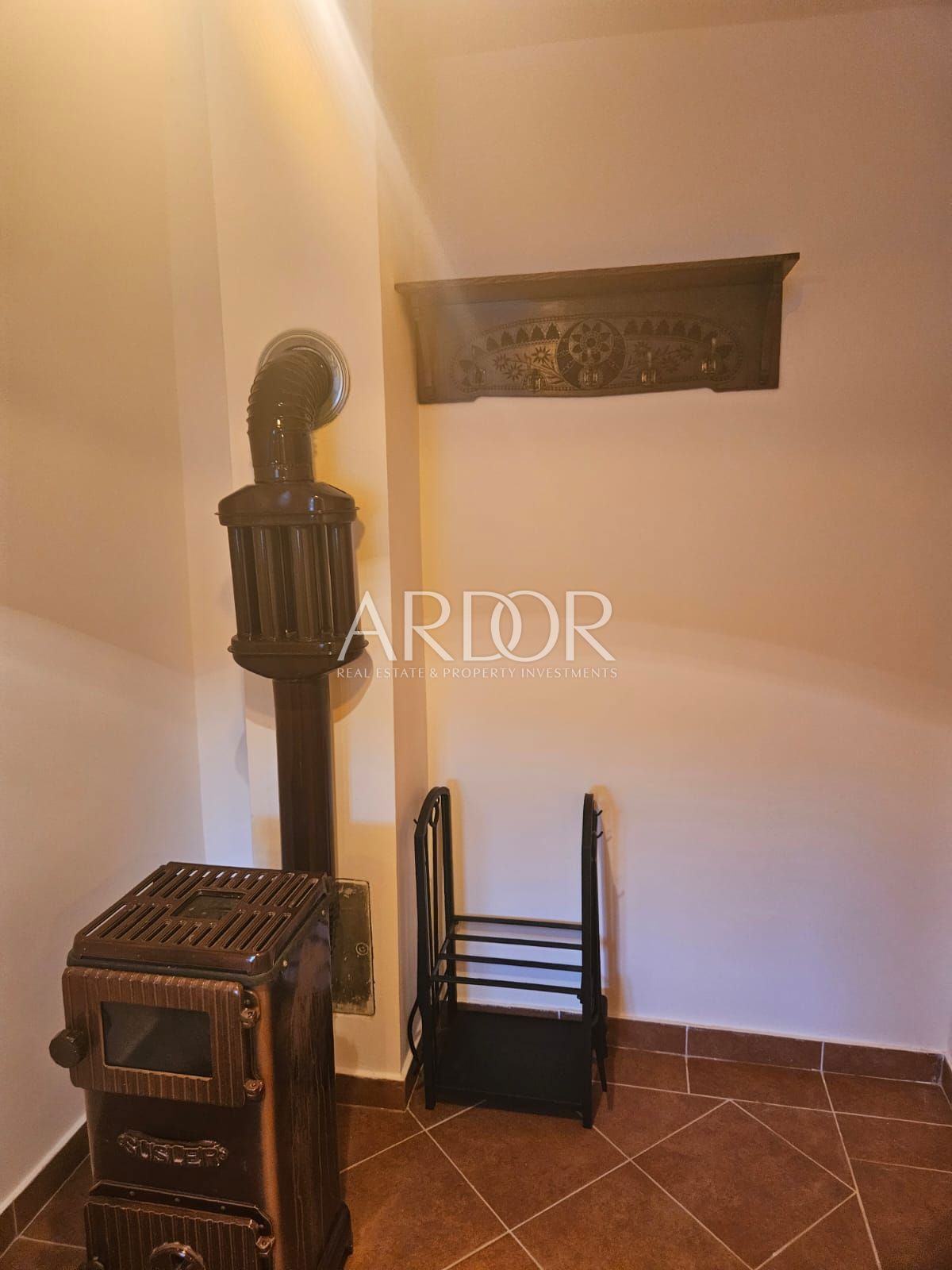 Hiša Sunger, Mrkopalj, 300m2