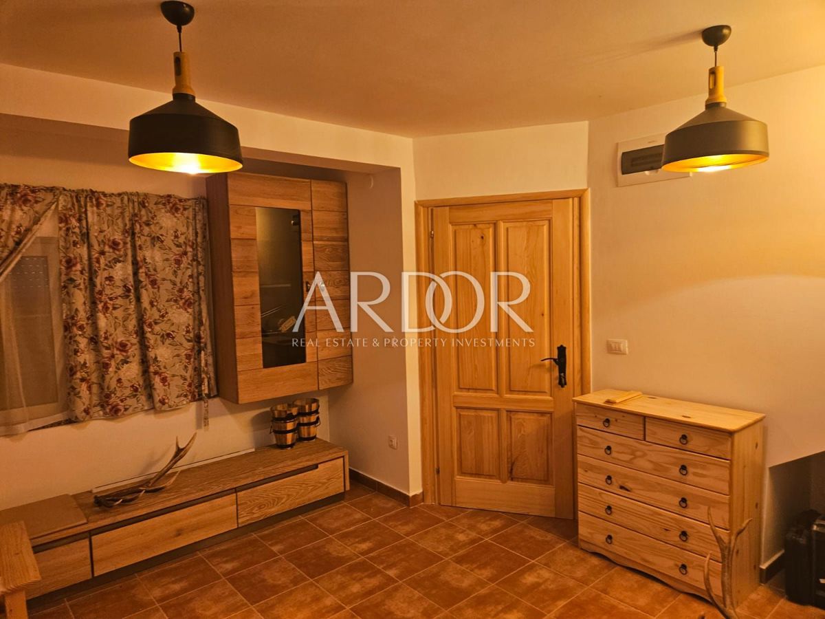 Hiša Sunger, Mrkopalj, 300m2