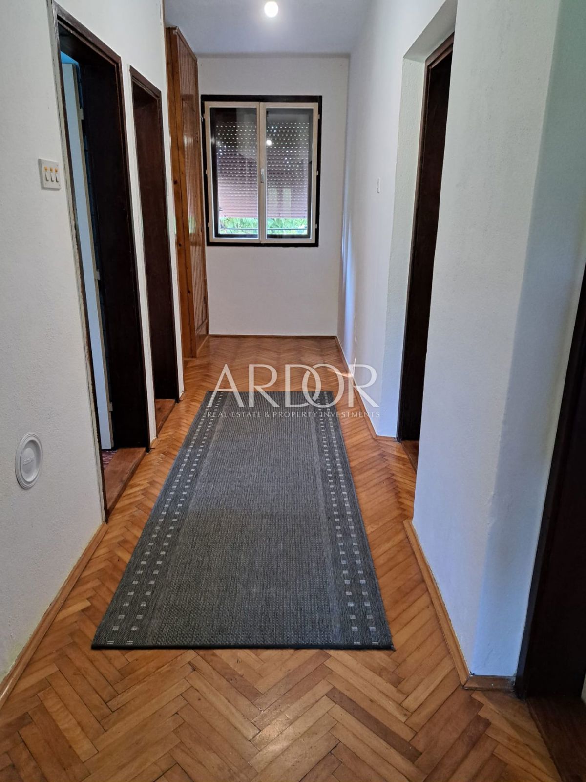 Hiša Blaževci, Vrbovsko, 200m2