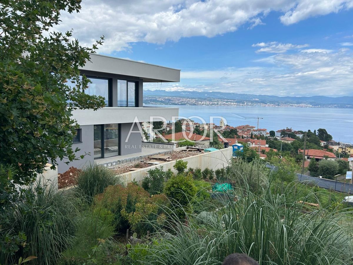 Apartmaj Lovran, 117m2