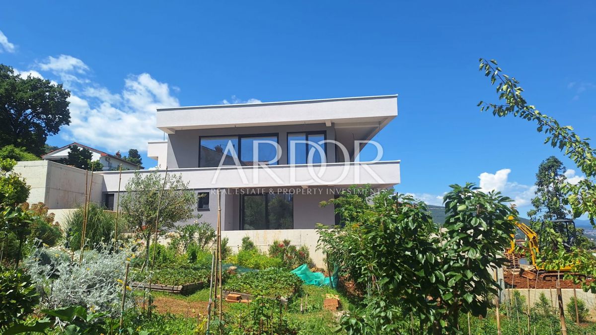 Apartmaj Lovran, 117m2