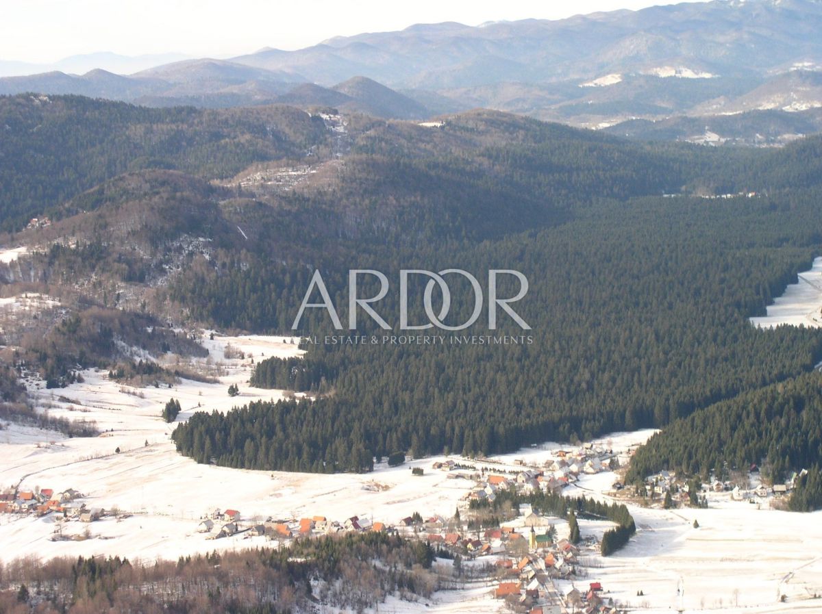 Zemljišče Sunger, Mrkopalj, 18.000m2