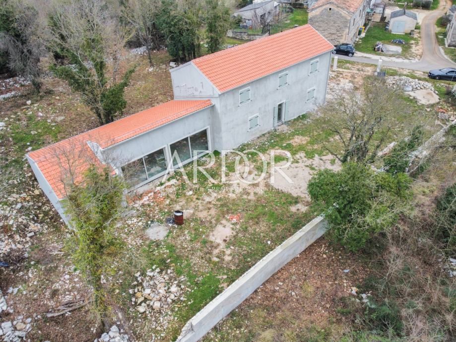 Hiša Grožnjan, 272m2
