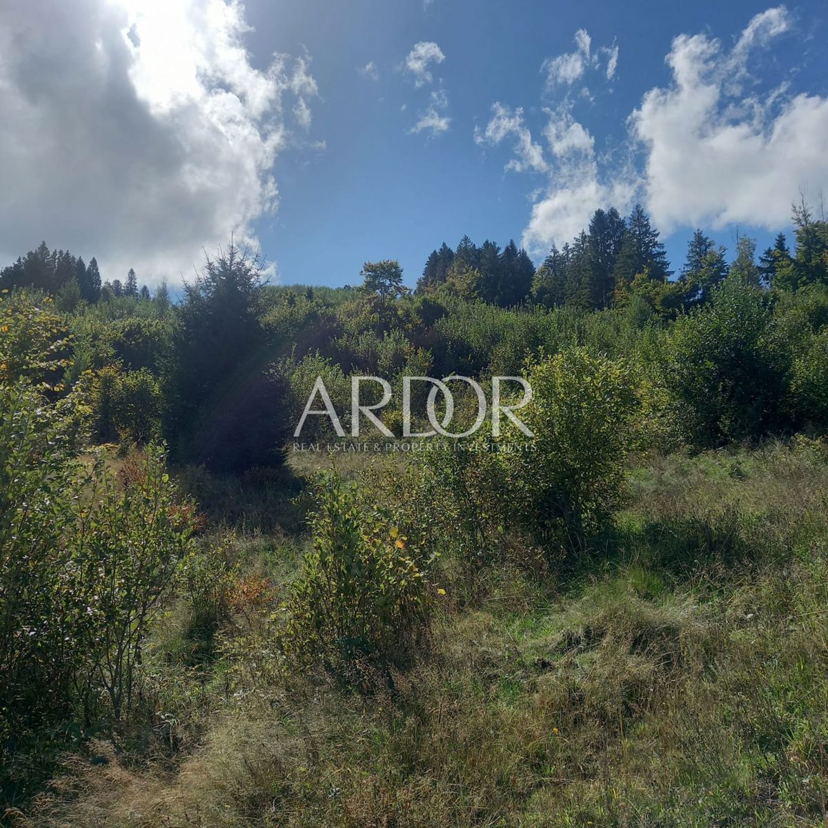 Zemljišče Sunger, Mrkopalj, 670m2