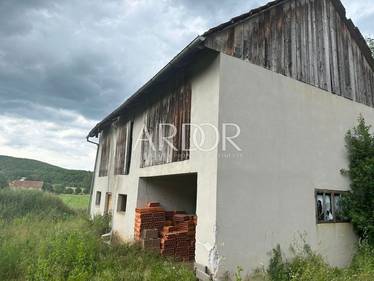 Zemljišče Otočac, 6.000m2