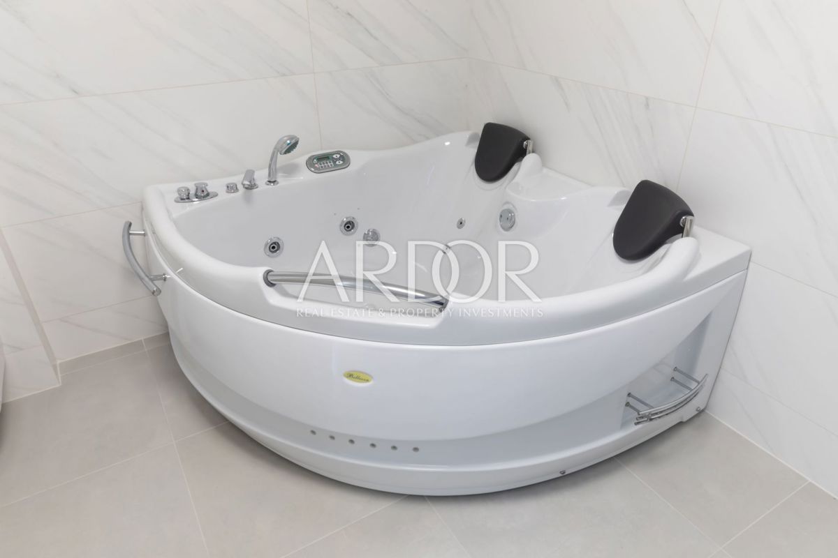 Hiša Crikvenica, 352m2