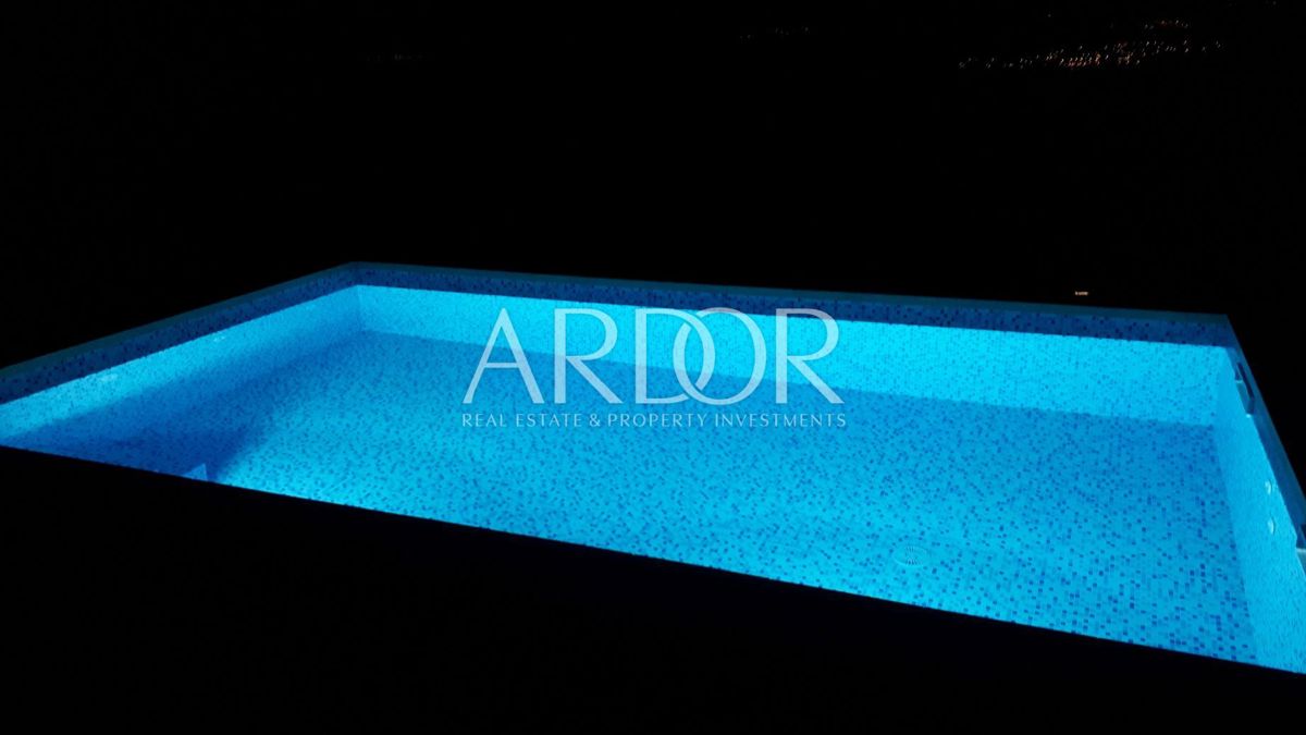 Hiša Crikvenica, 352m2