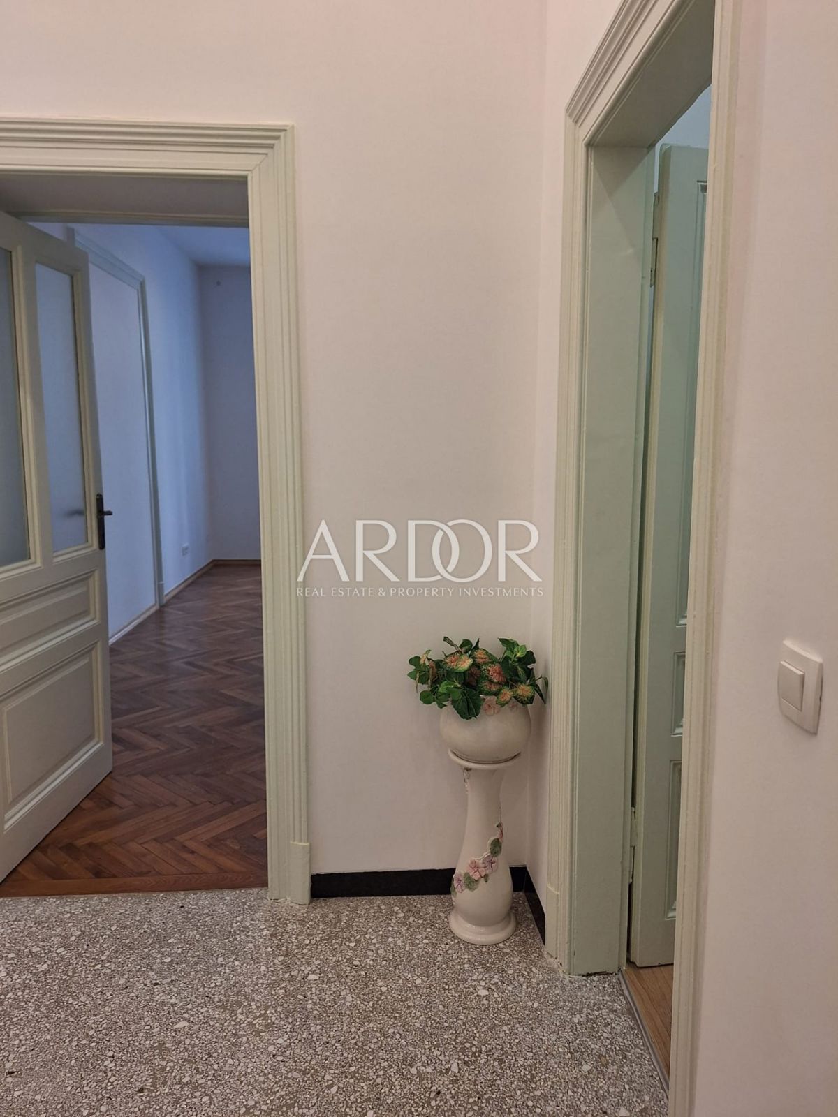 Apartmaj Centar, Rijeka, 82m2