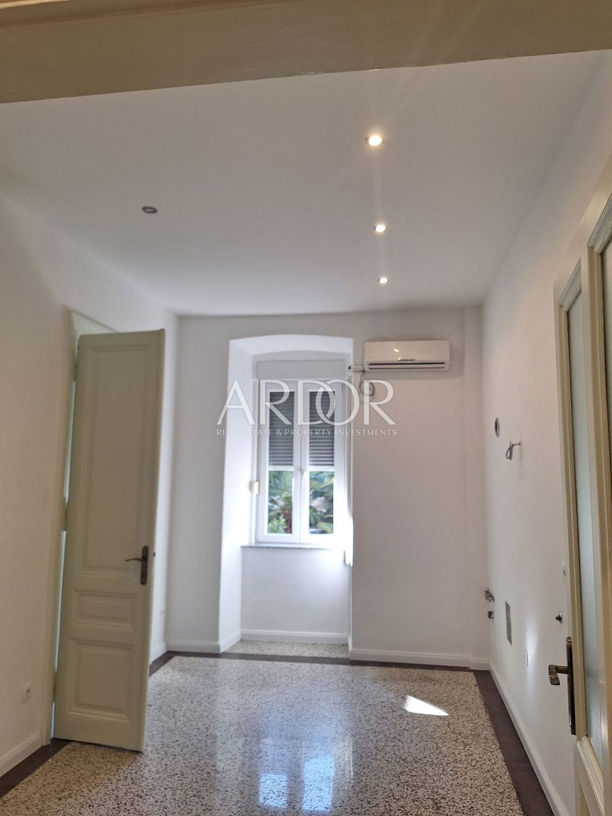 Apartmaj Centar, Rijeka, 82m2