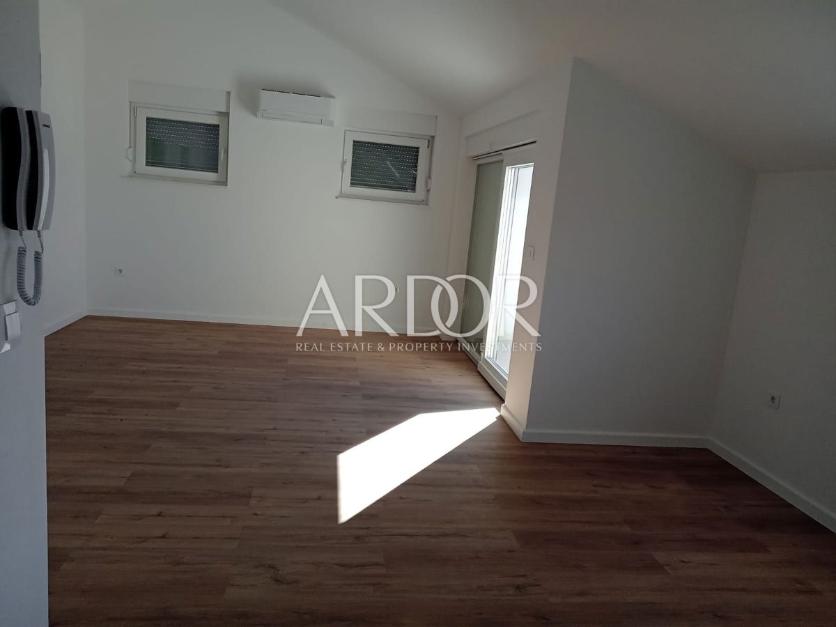 Apartmaj Crikvenica, 110m2