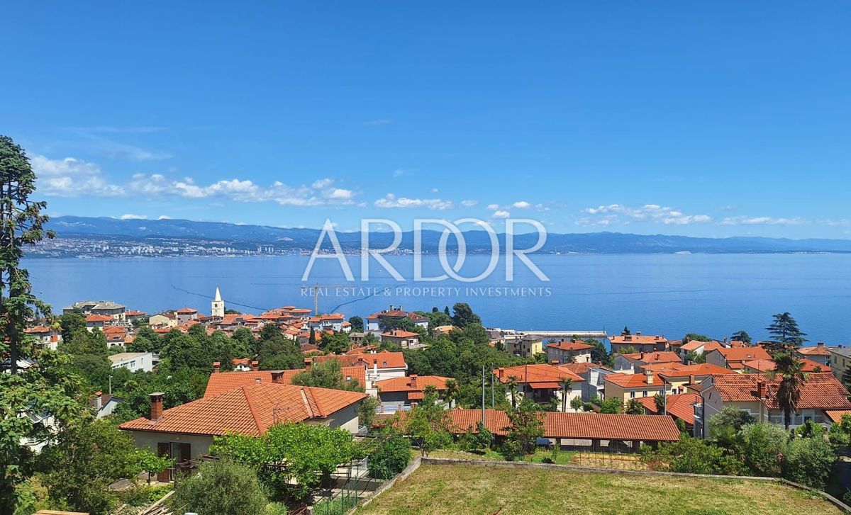 Apartmaj Lovran, 196m2