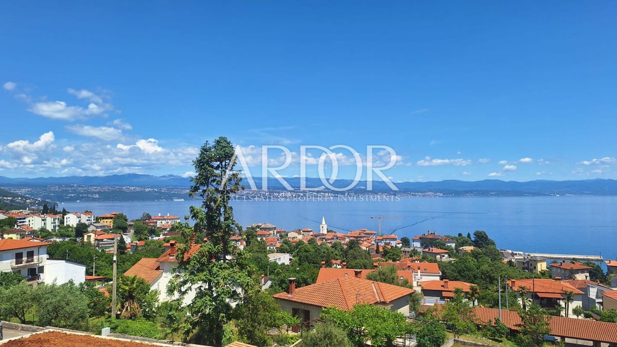 Apartmaj Lovran, 196m2