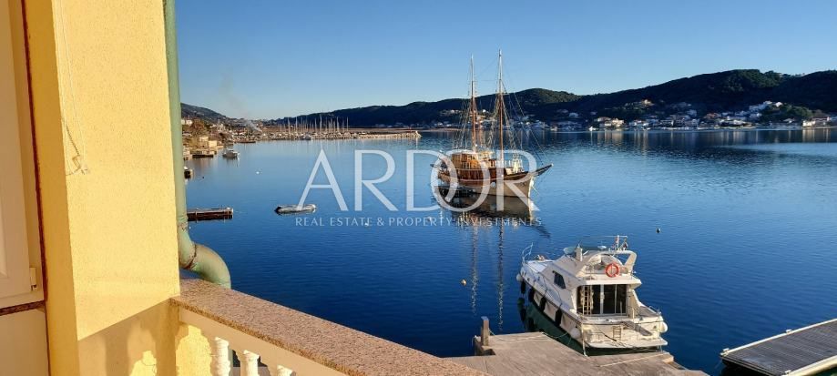 Apartmaj Supetarska Draga, Rab, 180m2