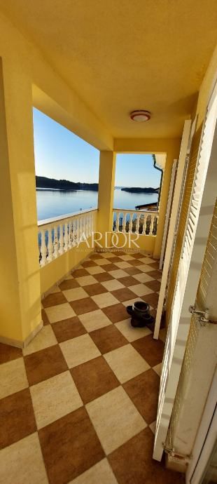 Apartmaj Supetarska Draga, Rab, 180m2