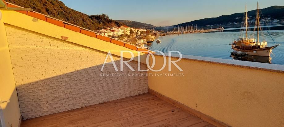 Apartmaj Supetarska Draga, Rab, 180m2