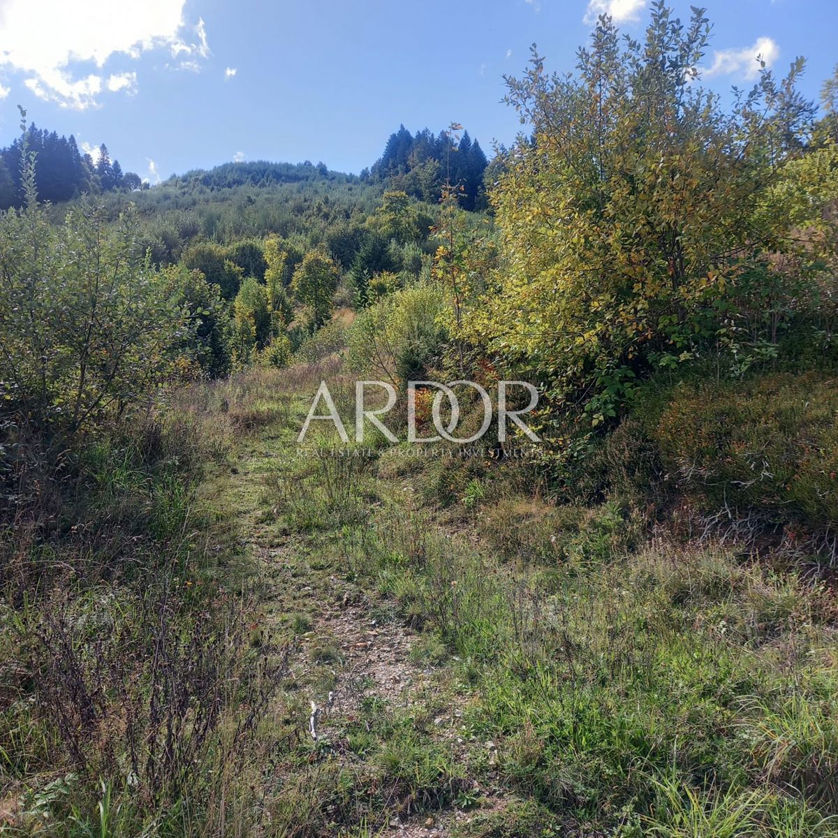 Zemljišče Sunger, Mrkopalj, 670m2