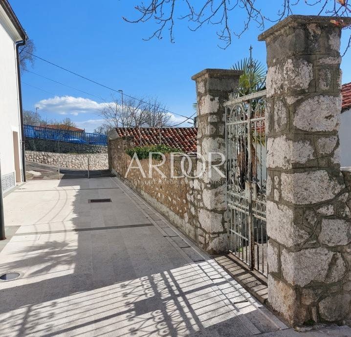 Hiša Kostrena Sveta Lucija, Kostrena, 120m2