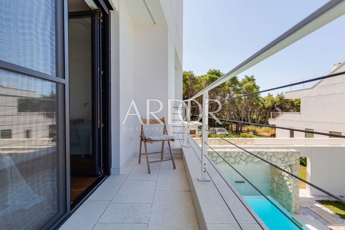 Apartmaj Kožino, Zadar - Okolica, 299m2