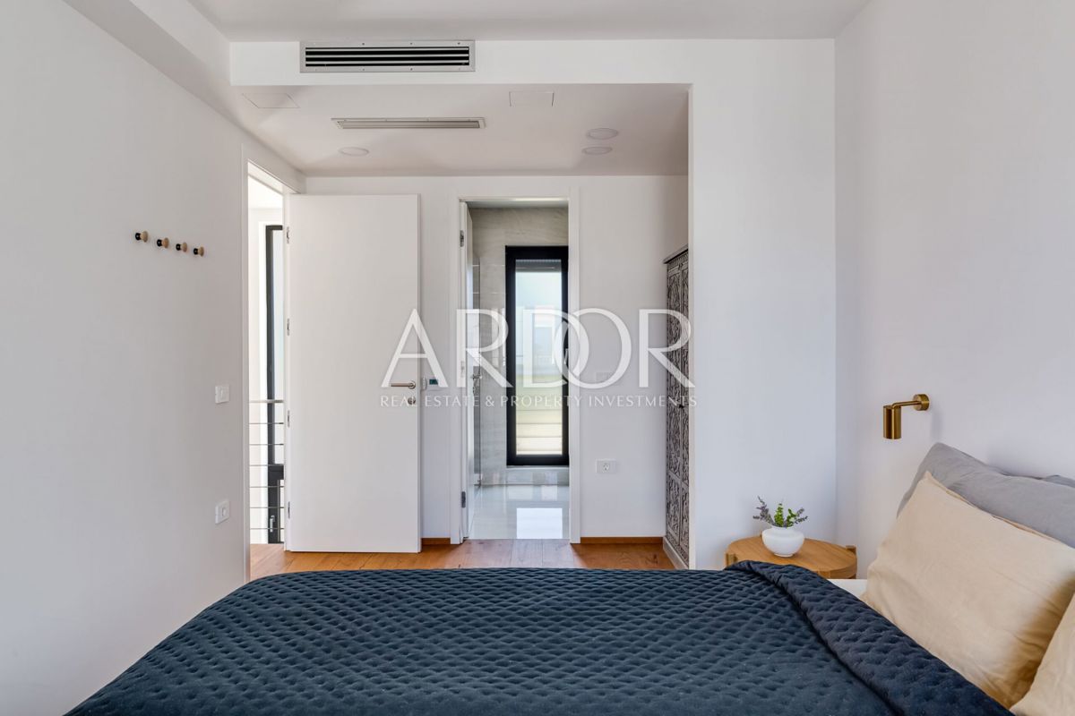 Apartmaj Kožino, Zadar - Okolica, 299m2