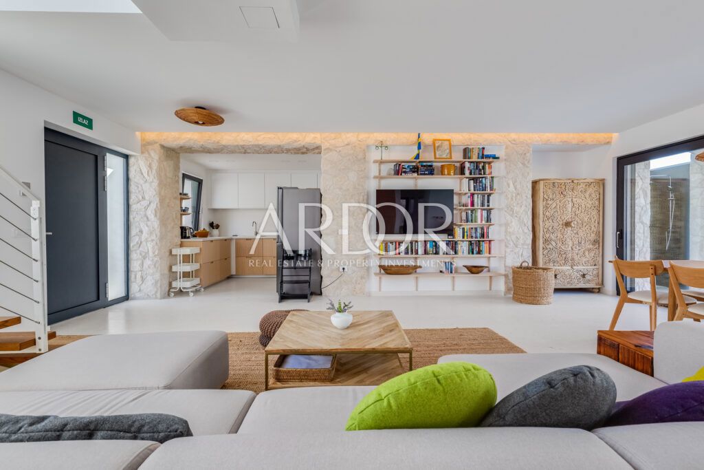 Apartmaj Kožino, Zadar - Okolica, 299m2