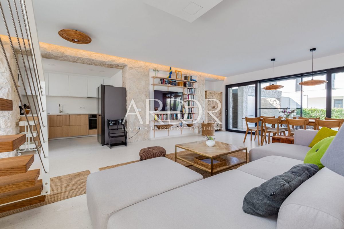 Apartmaj Kožino, Zadar - Okolica, 299m2