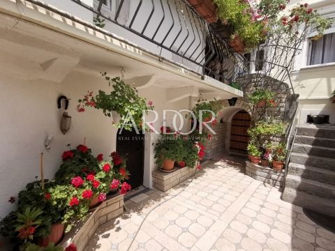 Hiša Grižane-Belgrad, Vinodolska Općina, 220m2