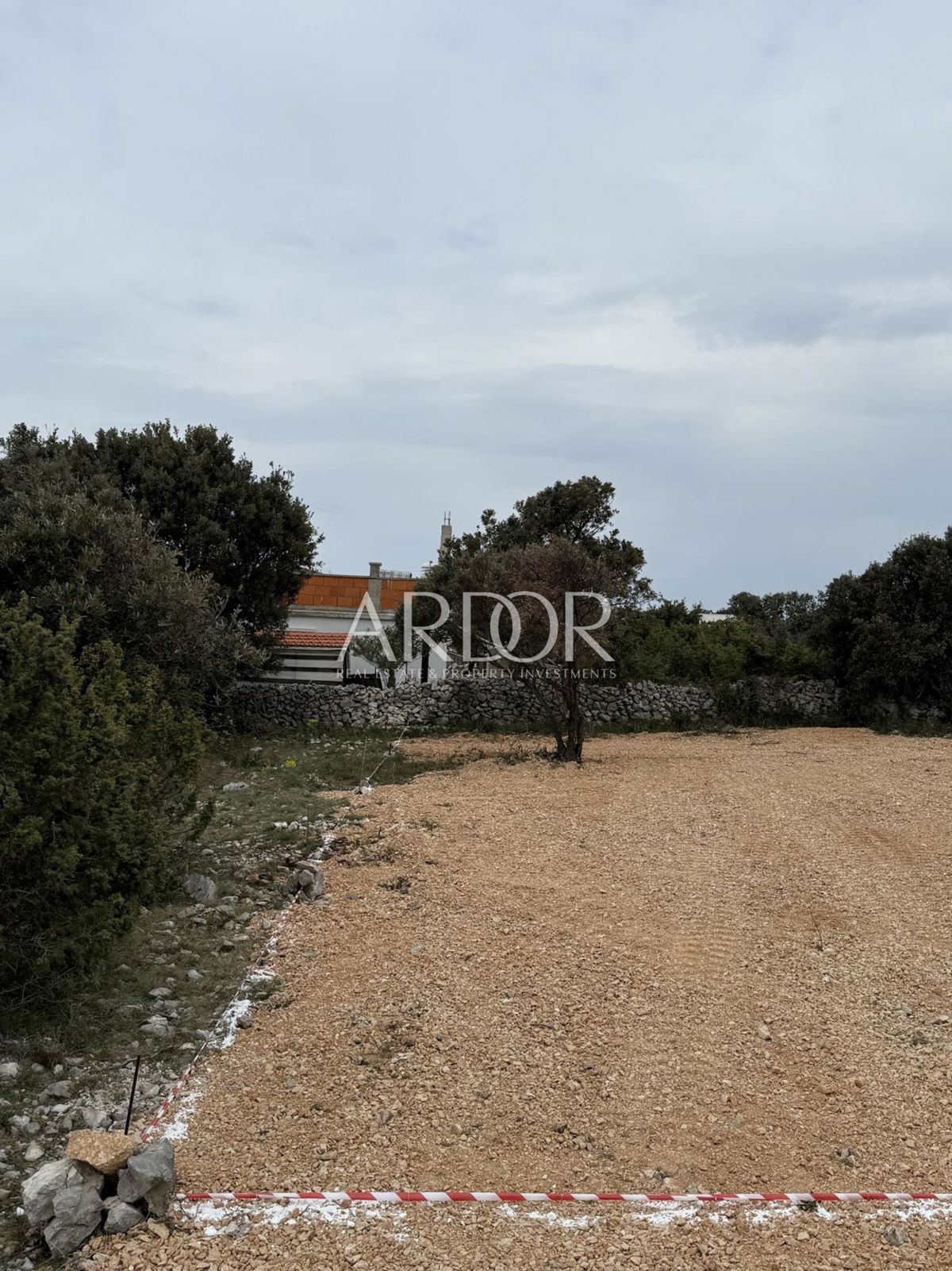 Zemljišče Mandre, Kolan, 693m2