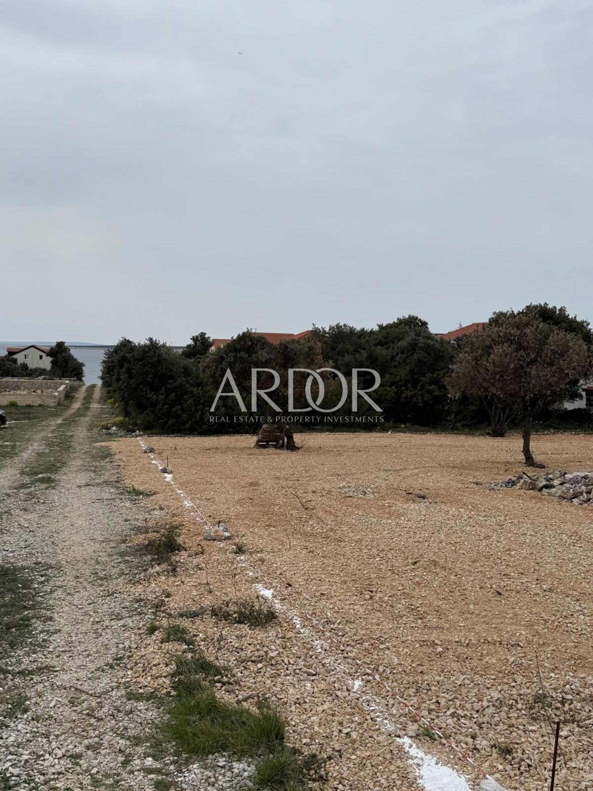 Zemljišče Mandre, Kolan, 693m2