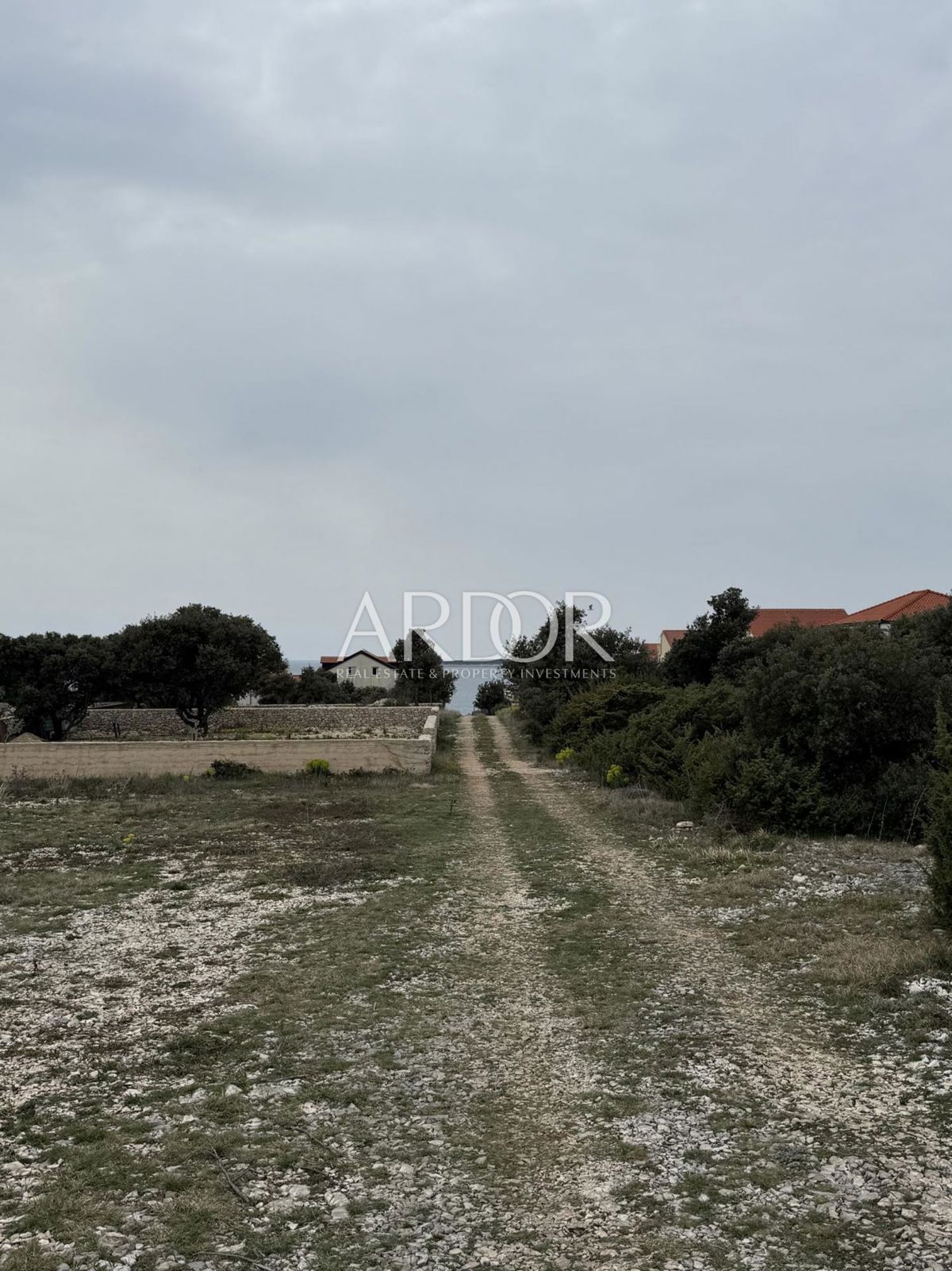 Zemljišče Mandre, Kolan, 693m2