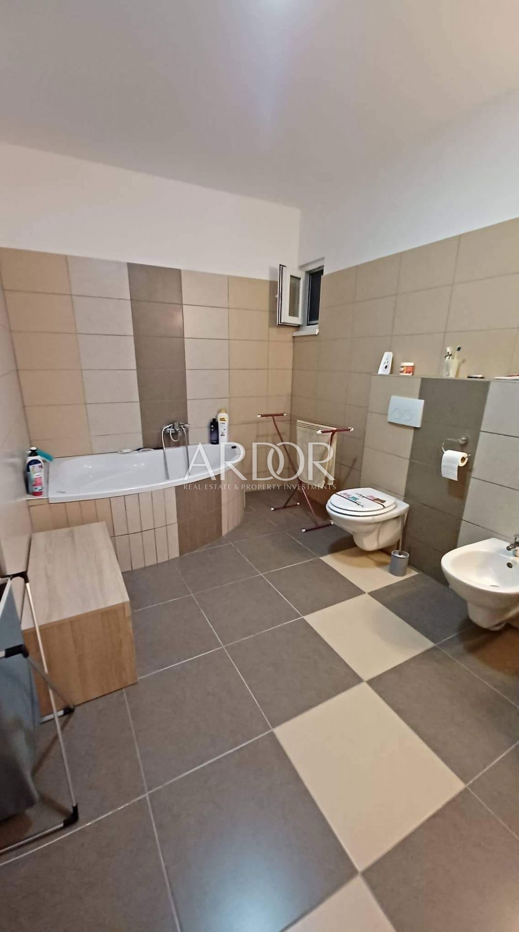 Apartmaj Zamet, Rijeka, 126m2