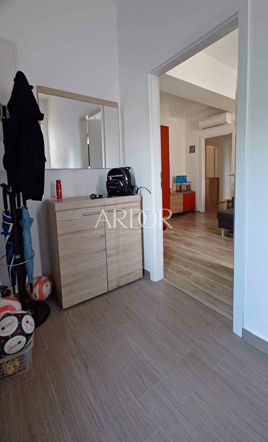 Apartmaj Zamet, Rijeka, 126m2