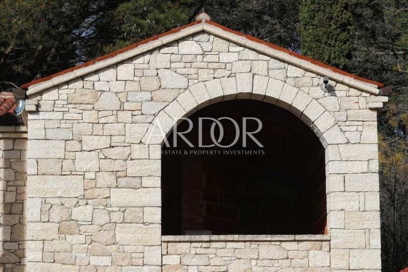 Hiša Rovinj, 650m2