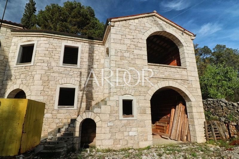Hiša Rovinj, 650m2