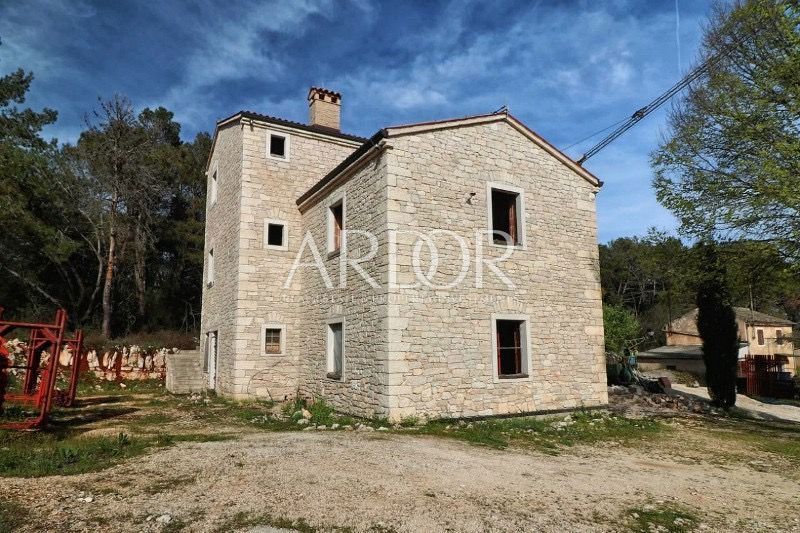 Hiša Rovinj, 650m2