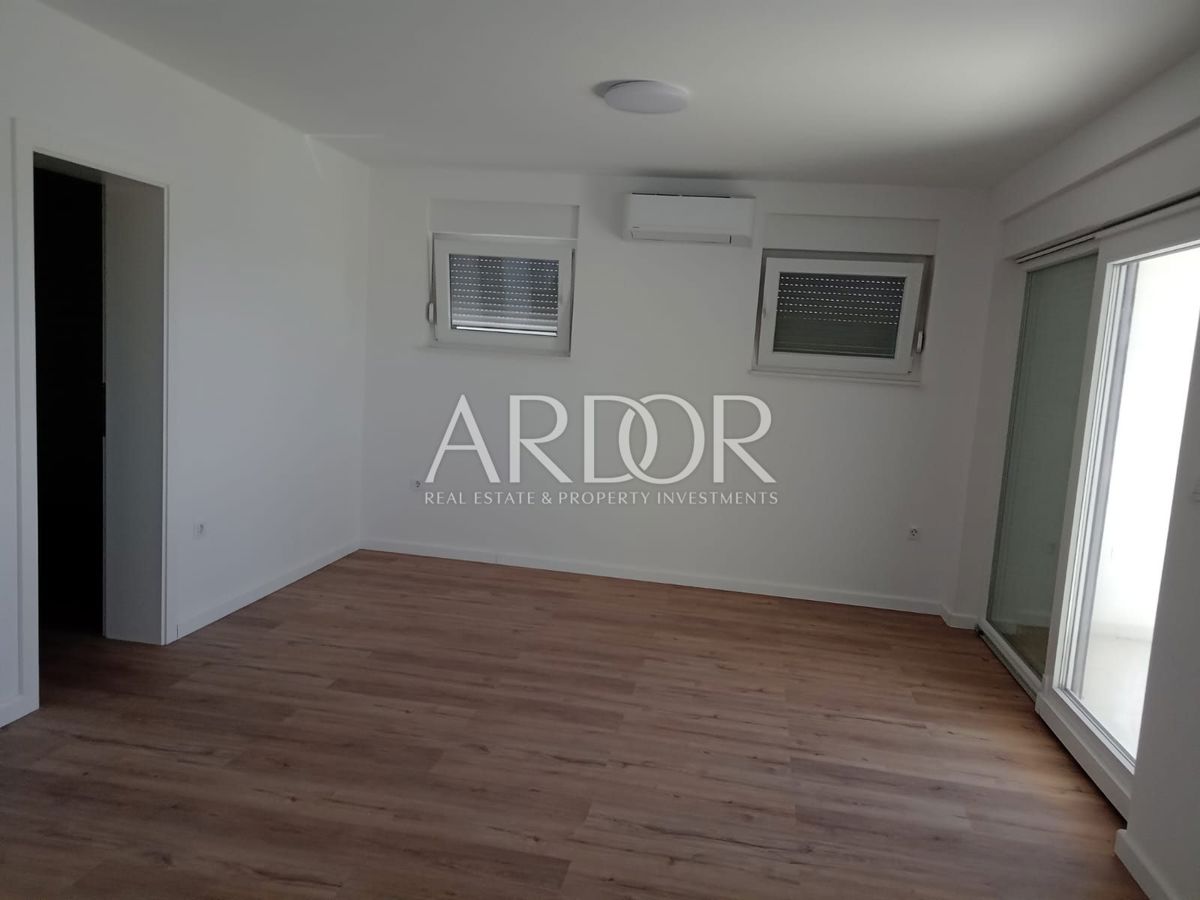 Apartmaj Crikvenica, 122m2