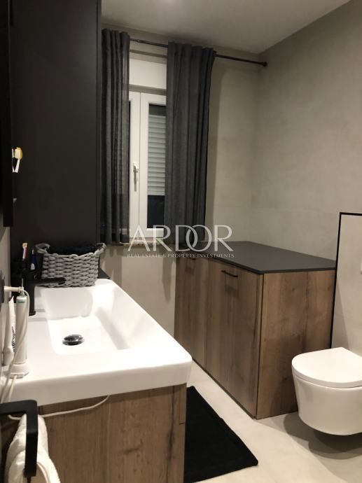Vila Oprić, Opatija - Okolica, 505m2