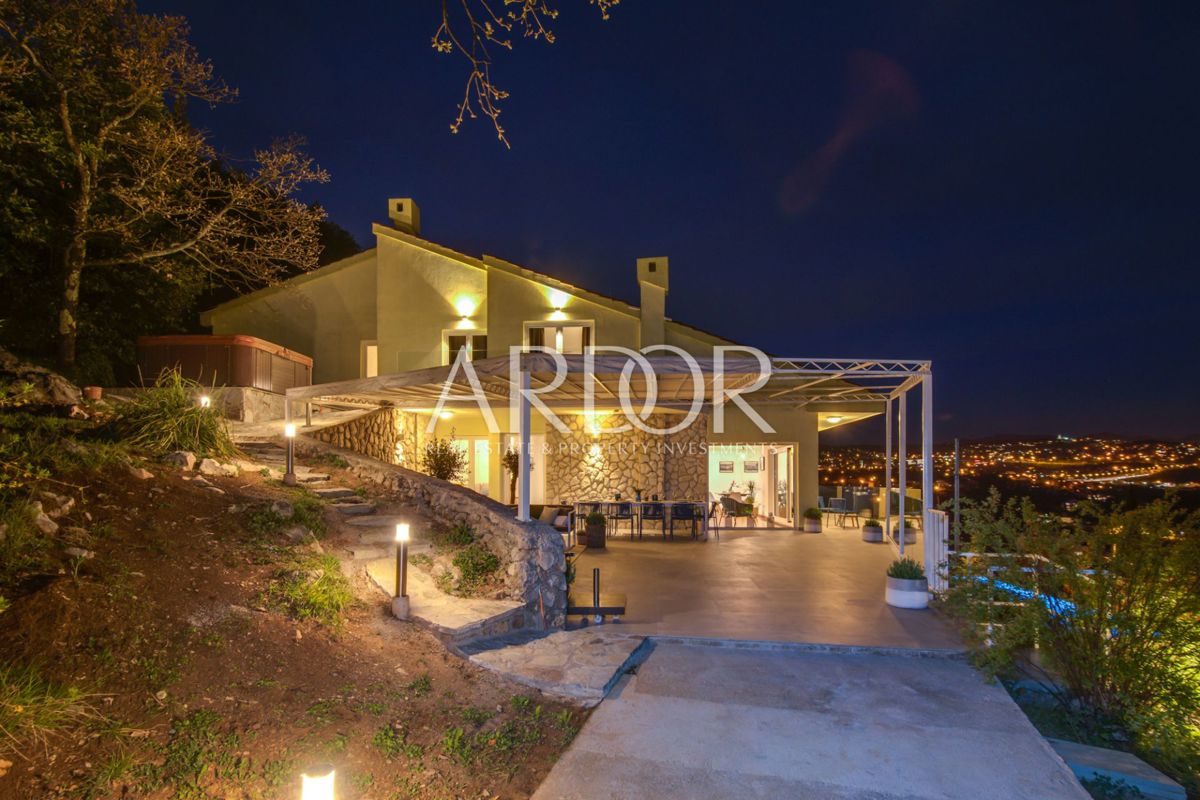 Hiša Pobri, Opatija - Okolica, 300m2