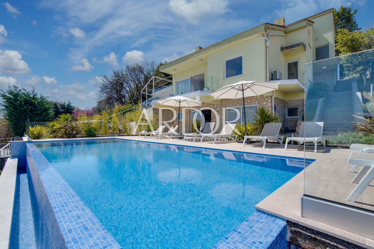 Hiša Pobri, Opatija - Okolica, 300m2