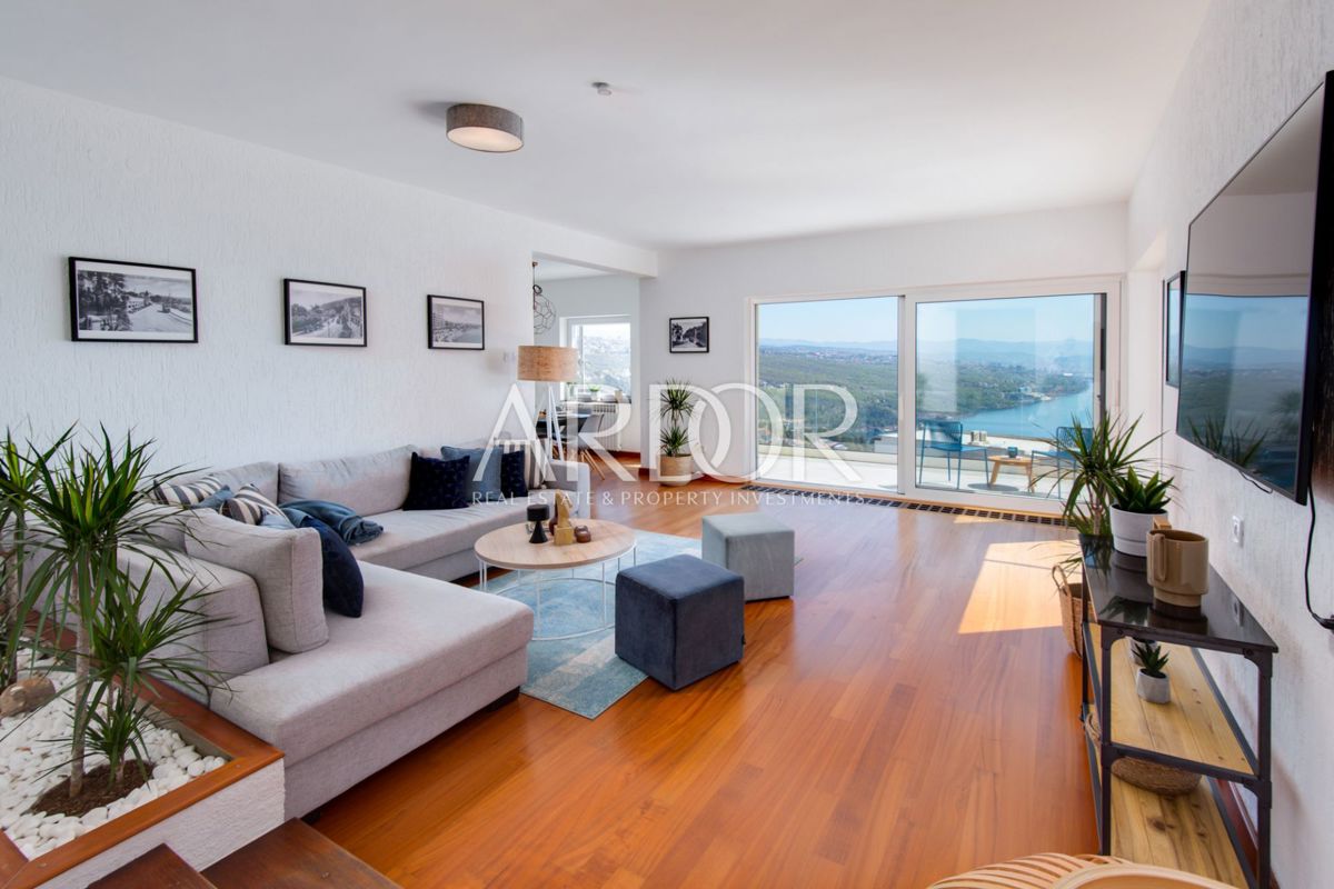 Hiša Pobri, Opatija - Okolica, 300m2