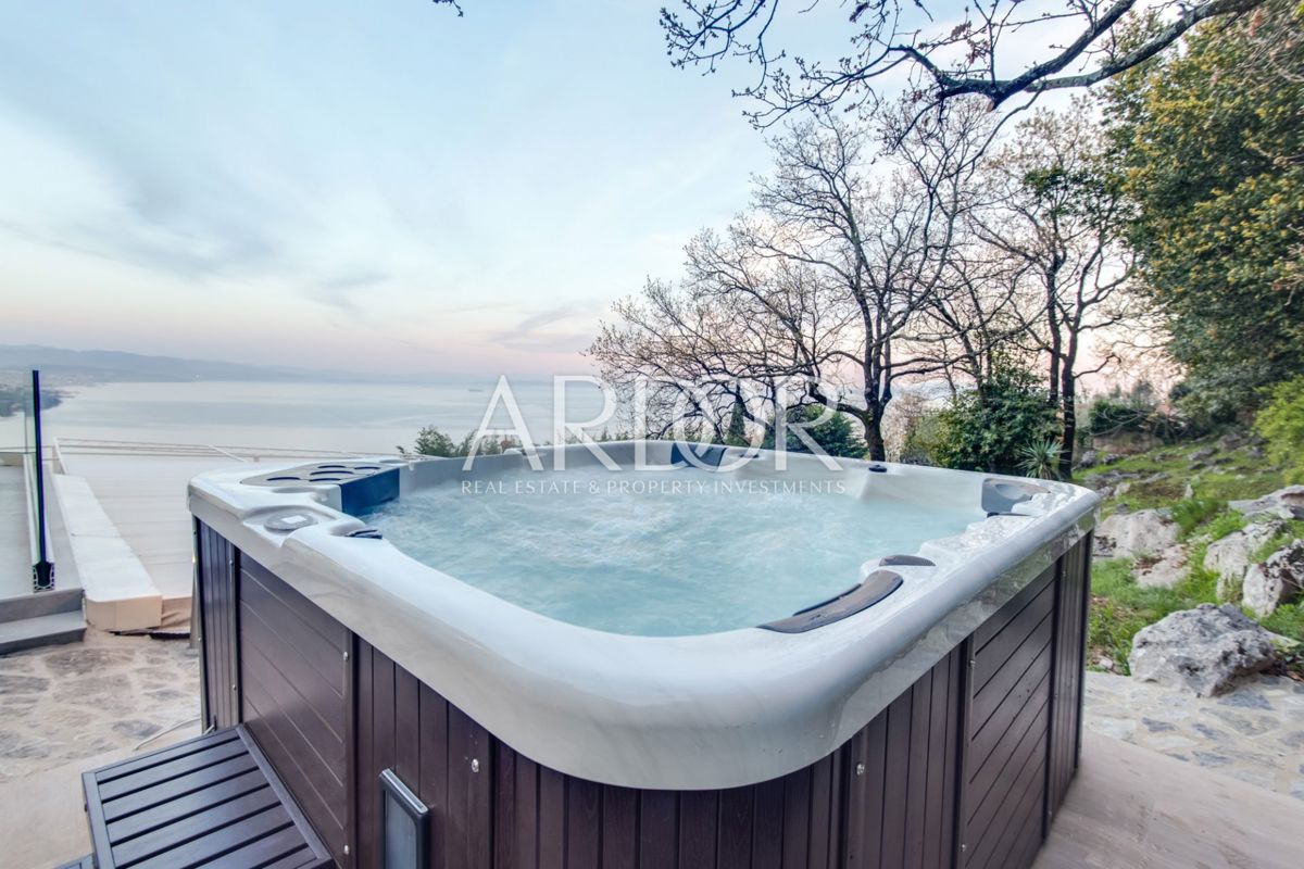 Hiša Pobri, Opatija - Okolica, 300m2
