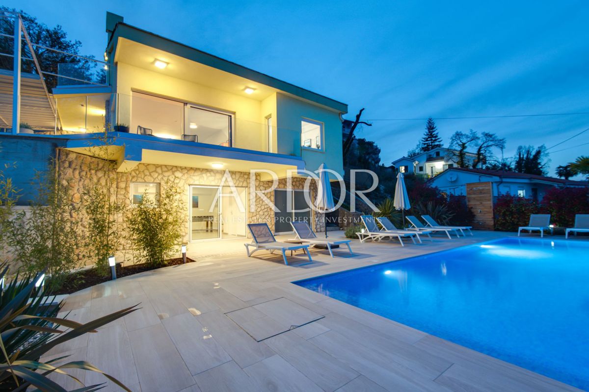 Hiša Pobri, Opatija - Okolica, 300m2