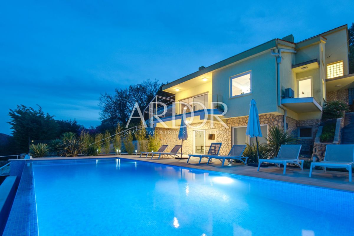 Hiša Pobri, Opatija - Okolica, 300m2