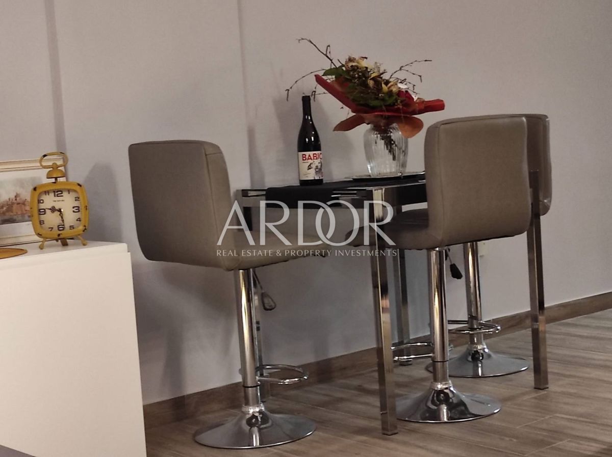 Apartmaj Novi Vinodolski, 66m2