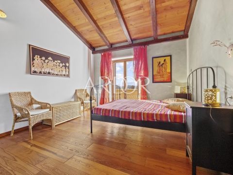 Hiša Brtonigla, 202m2